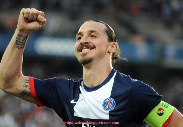 JRS低调看球-世俱杯球衣透气材料性能排名及其对球员舒适度的影响