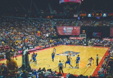 JRS低调看球-意甲球队估值低的背后原因分析：商业开发瓶颈在哪